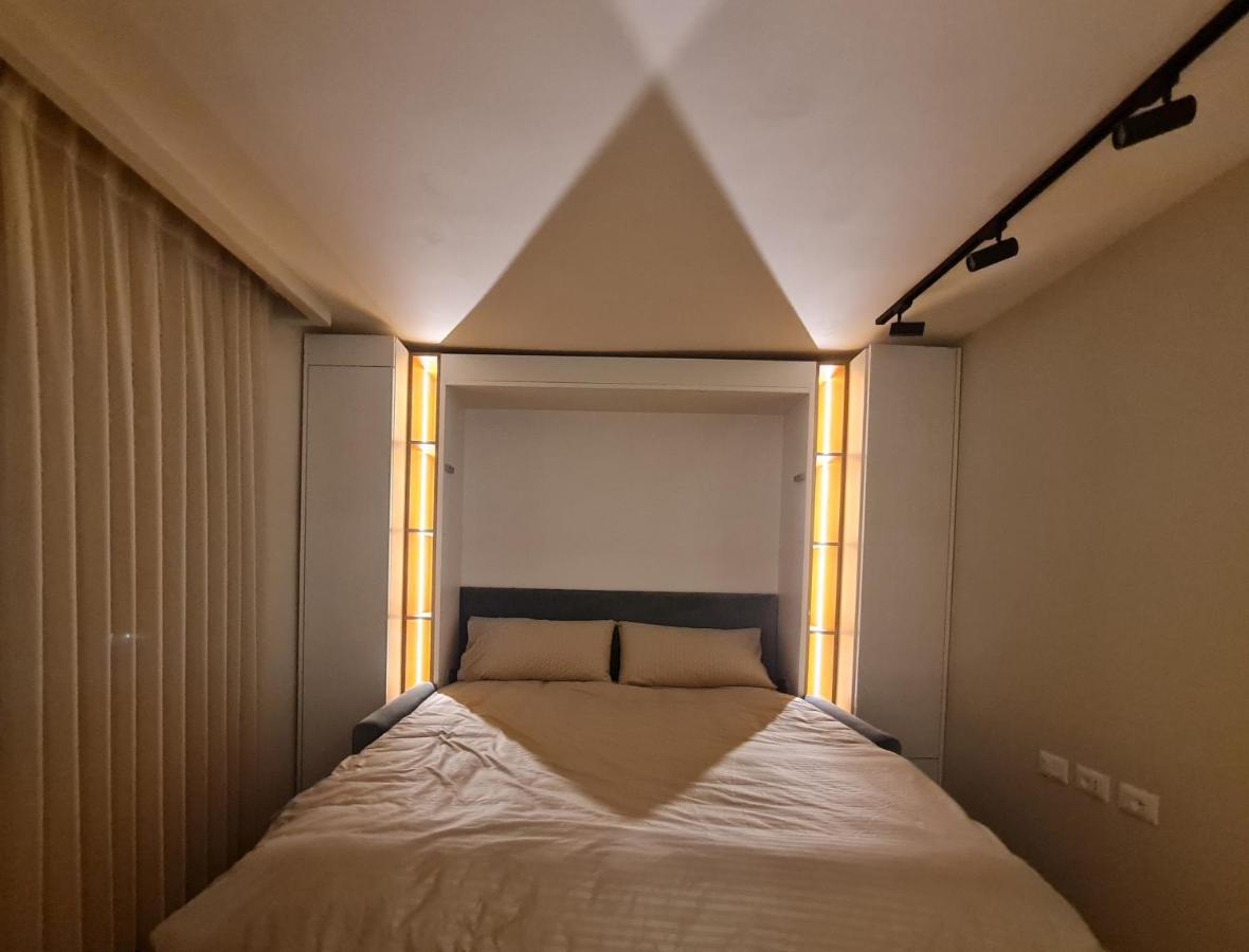 Adore - Modern Studio Tirana Exteriör bild