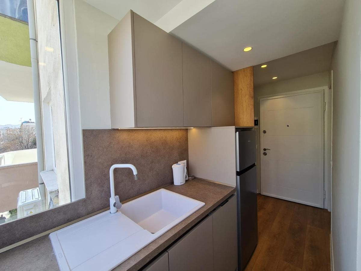 Adore - Modern Studio Tirana Exteriör bild
